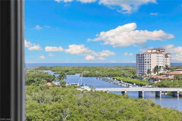 420 Cove Tower Dr 804, Naples, Florida 34110