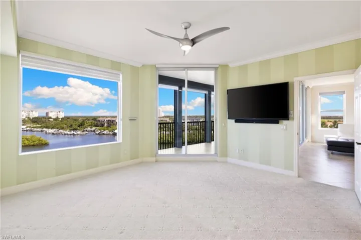420 Cove Tower Dr 804, Naples, Florida 34110