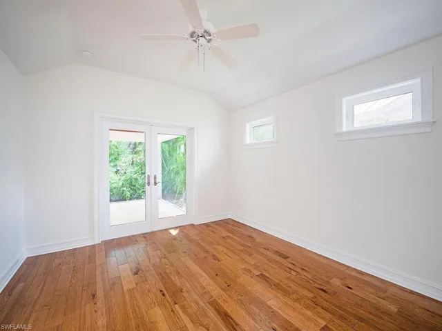 1260 12th Ave N, Naples, Florida 34102