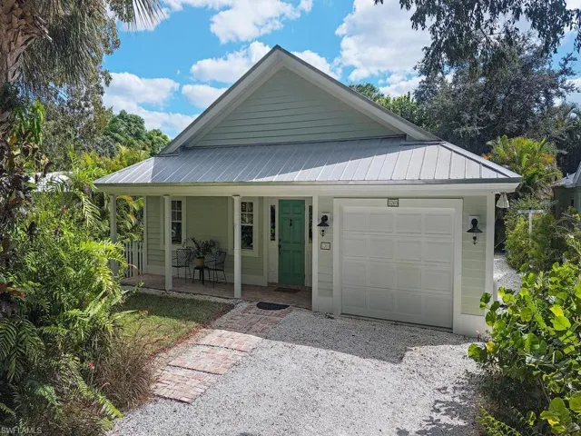 1260 12th Ave N, Naples, Florida 34102