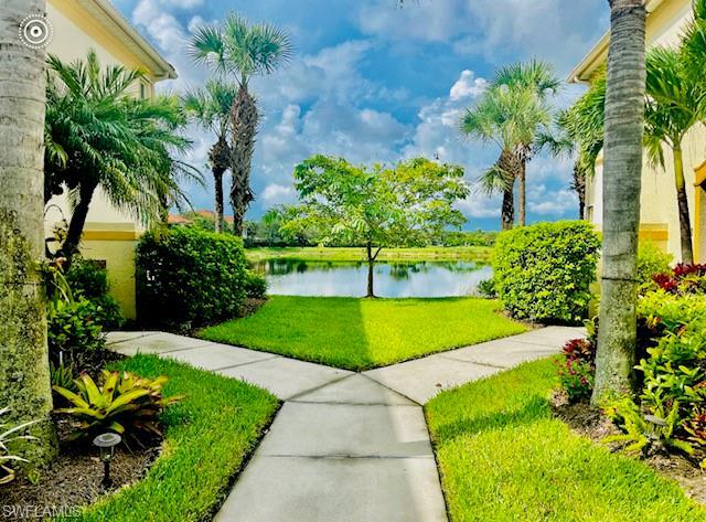 Beautiful Walkway to unit