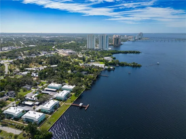 3225 E Riverside Dr 48d, Fort Myers, Florida 33916