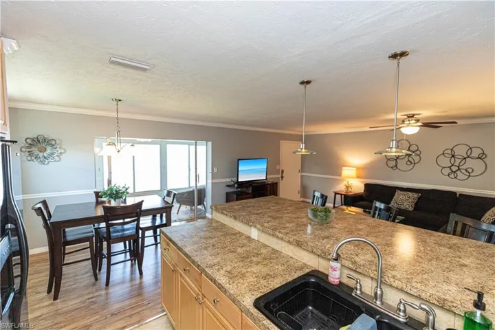 3225 E Riverside Dr 48d, Fort Myers, Florida 33916