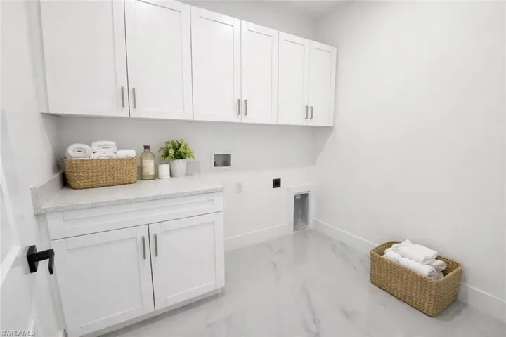 2853 NW 3rd  ST, Cape Coral, FL 33993
