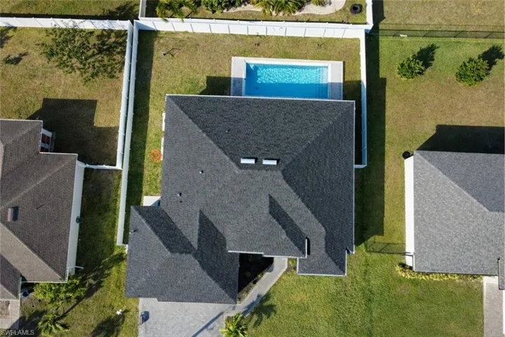 2853 NW 3rd  ST, Cape Coral, FL 33993
