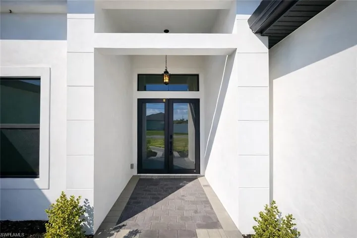 2853 NW 3rd  ST, Cape Coral, FL 33993