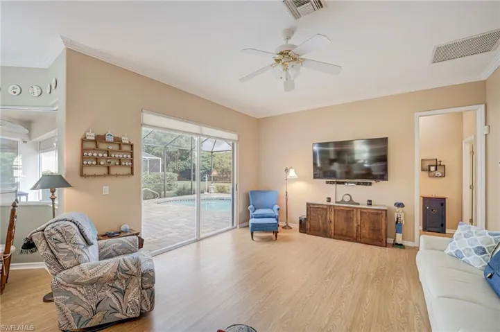 11086 Lakeland Cir, Fort Myers, Florida 33913