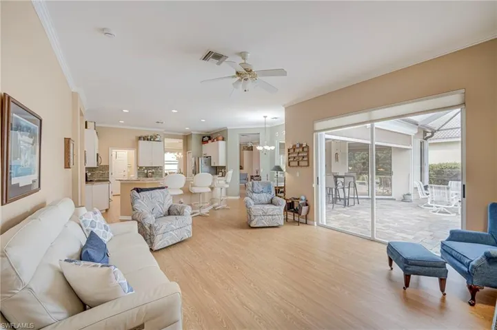 11086 Lakeland Cir, Fort Myers, Florida 33913