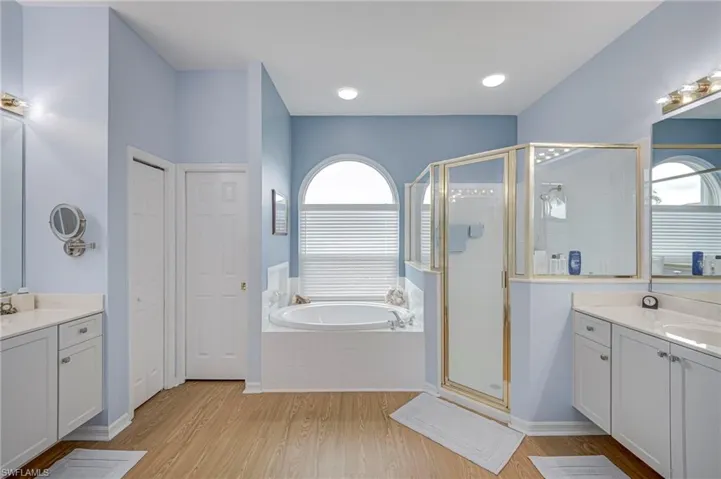 11086 Lakeland Cir, Fort Myers, Florida 33913