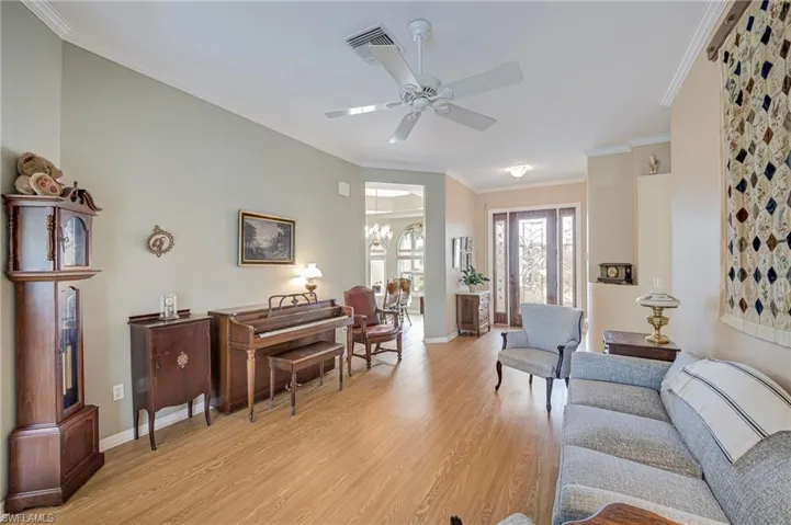 11086 Lakeland Cir, Fort Myers, Florida 33913