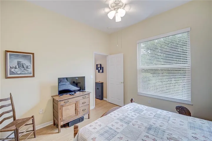 11086 Lakeland Cir, Fort Myers, Florida 33913