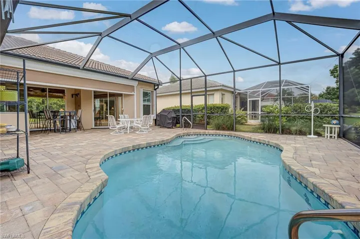 11086 Lakeland Cir, Fort Myers, Florida 33913