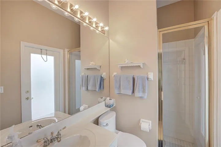 11086 Lakeland Cir, Fort Myers, Florida 33913
