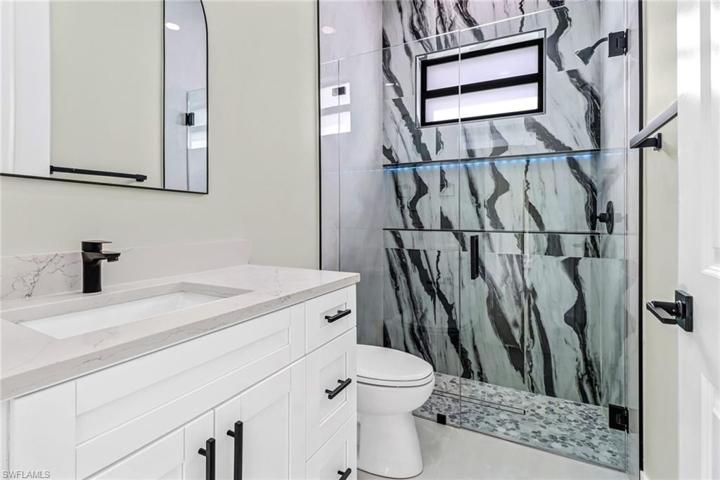 Main Guest Bathroom
