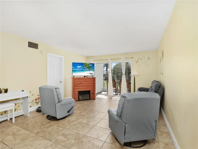 1510 Memoli Ln 2, Fort Myers, Florida 33919