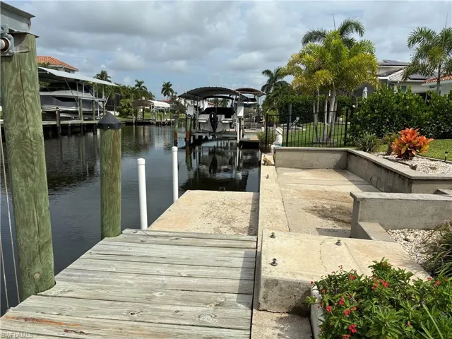 5240 Seminole Ct, Cape Coral, Florida 33904