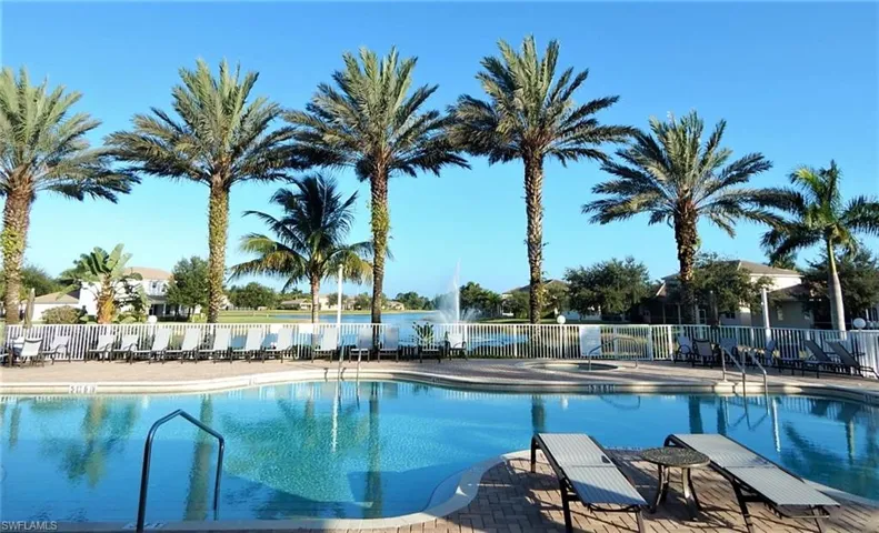 2531  Sawgrass Lake  CT, Cape Coral, FL 33909