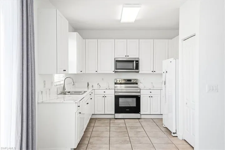 Brand new electric oven!