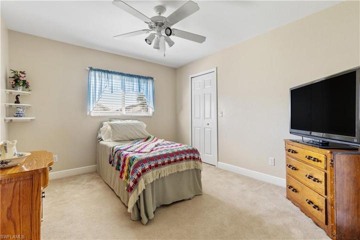 2204 SE 11th ST, CAPE CORAL FL 33990