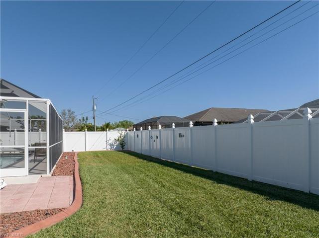 2204 SE 11th ST, CAPE CORAL FL 33990