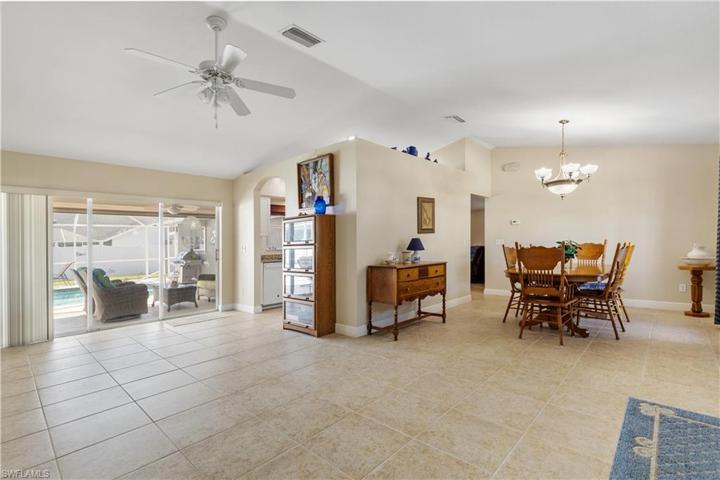 2204 SE 11th ST, CAPE CORAL FL 33990
