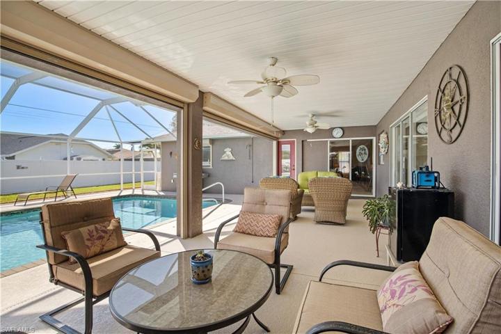 2204 SE 11th ST, CAPE CORAL FL 33990