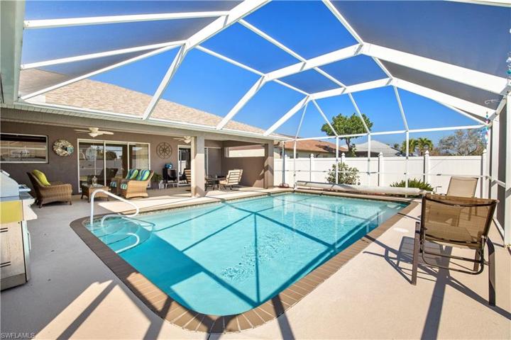 2204 SE 11th ST, CAPE CORAL FL 33990