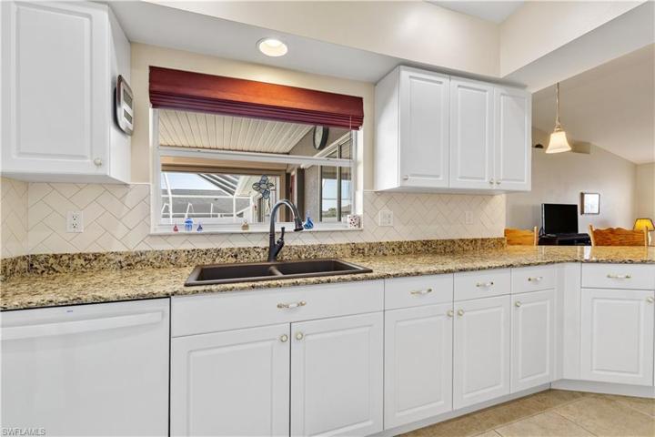 2204 SE 11th ST, CAPE CORAL FL 33990