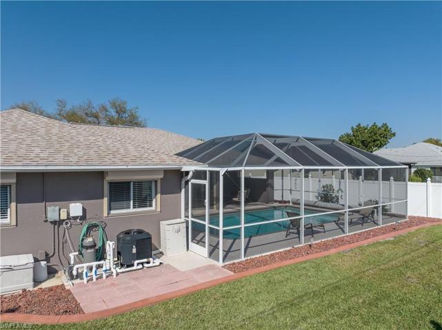 2204 SE 11th ST, CAPE CORAL FL 33990