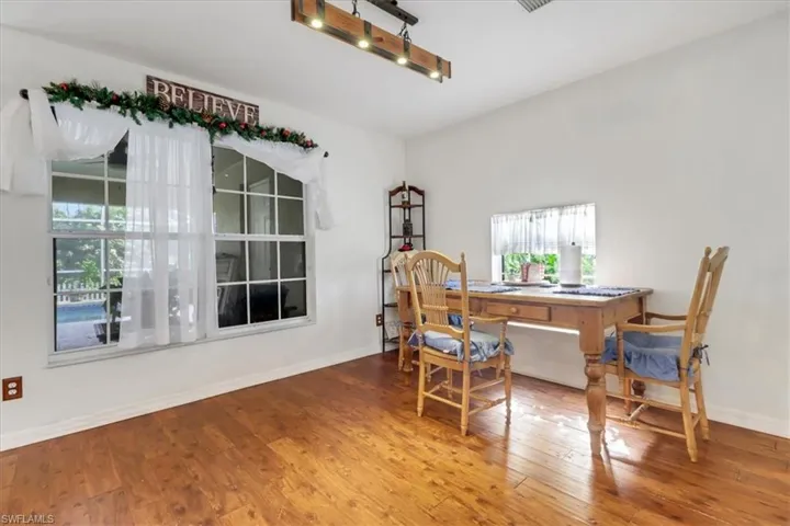 Separate dining area off kitchen & great room