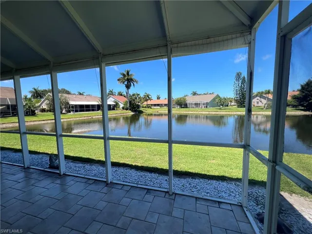 108  Tanglewood  CT, Naples, FL 34113