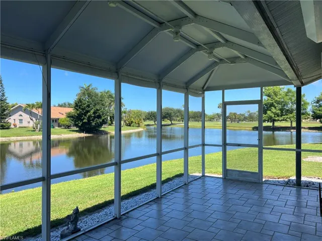 108  Tanglewood  CT, Naples, FL 34113