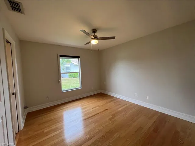 Second Bedroom en-suite