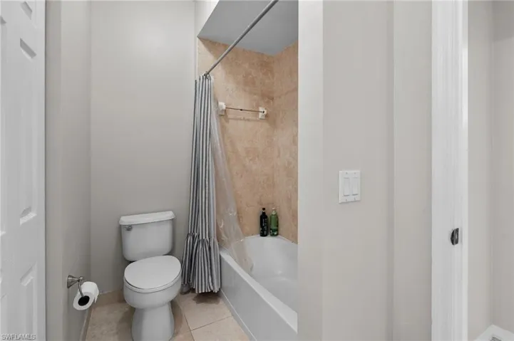 20150  ESTERO GARDENS  CIR, Estero, FL 33928