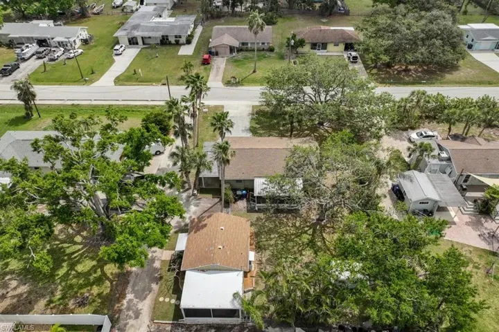 417  Shore  RD, Nokomis, FL 34275