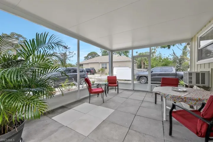 417  Shore  RD, Nokomis, FL 34275