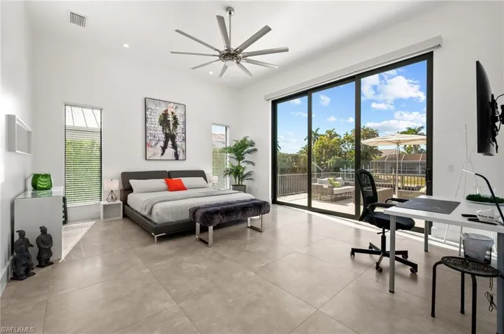 5324 Mayfair Ct, Cape Coral, Florida 33904