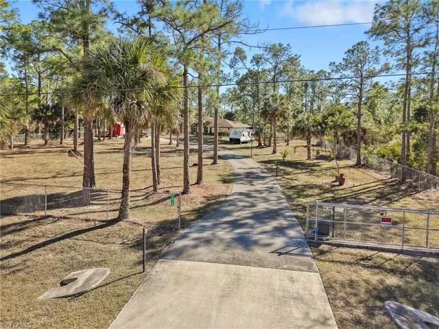 2610  6th NE AVE, Naples, FL 34120