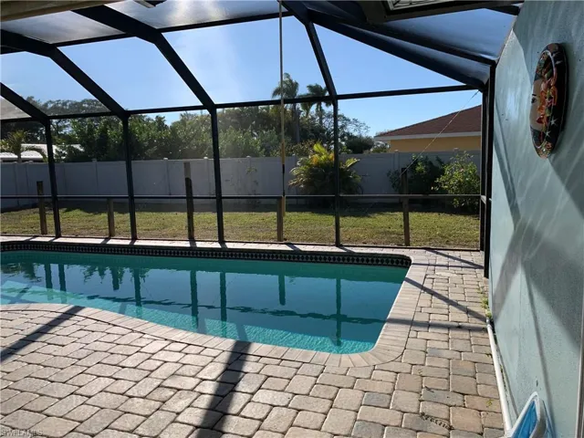 864 SE 41st  ST, Cape Coral, FL 33904