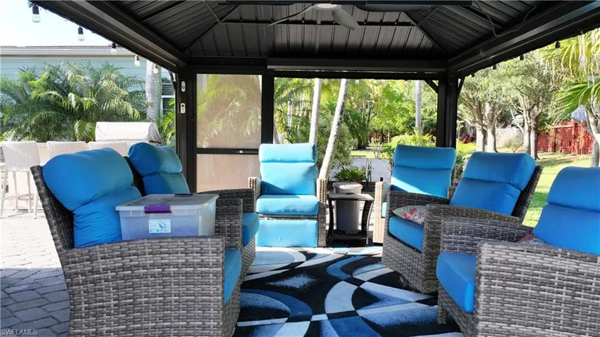 5740 Maplewood Ct, Fort Myers, Florida 33905