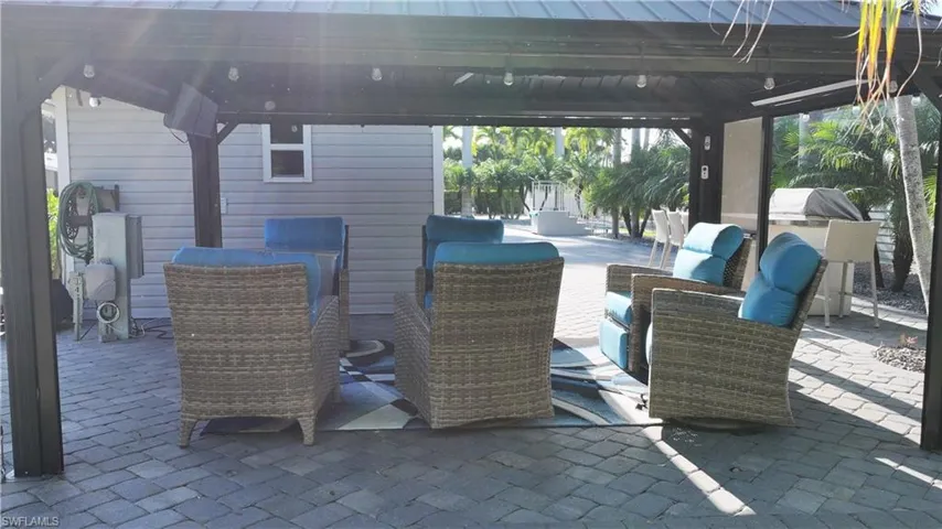 5740 Maplewood Ct, Fort Myers, Florida 33905