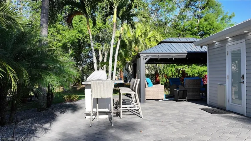 5740 Maplewood Ct, Fort Myers, Florida 33905