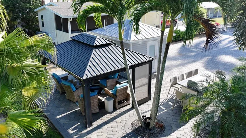 5740 Maplewood Ct, Fort Myers, Florida 33905