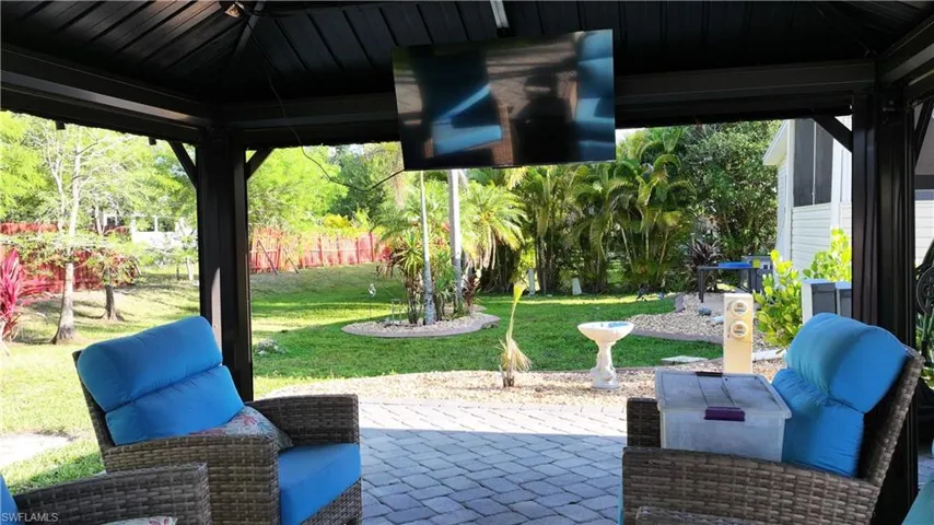 5740 Maplewood Ct, Fort Myers, Florida 33905