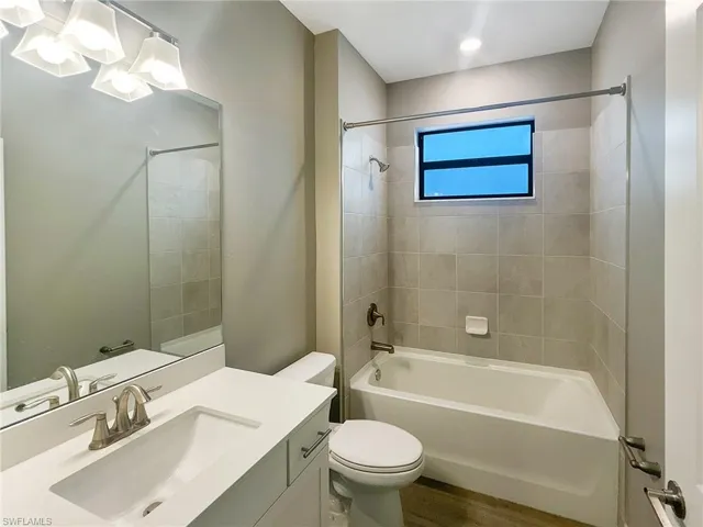 Main Bath