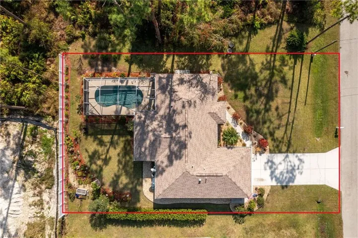 Birds eye view of property