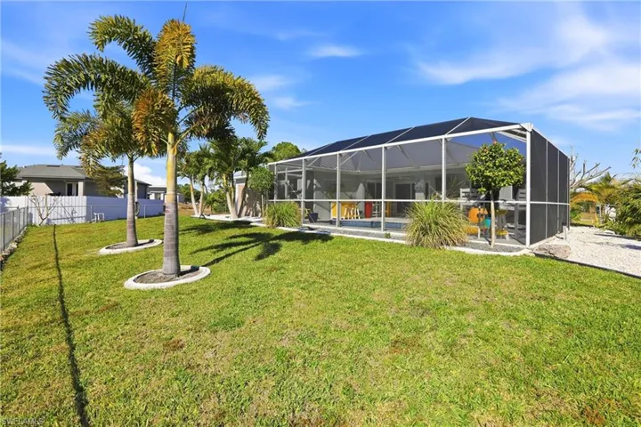 4306 Ne 20th Pl, Cape Coral, Florida 33909