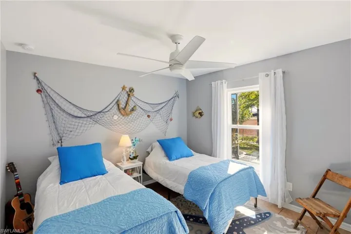 4306 Ne 20th Pl, Cape Coral, Florida 33909