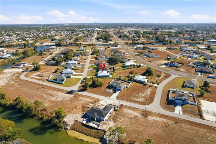 4306 Ne 20th Pl, Cape Coral, Florida 33909