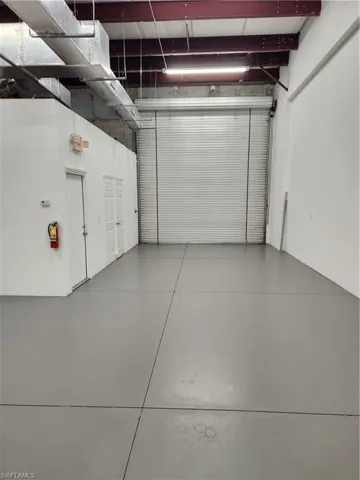 1200 sq ft warehouse space under air